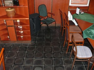 Fußboden einer Kneipe